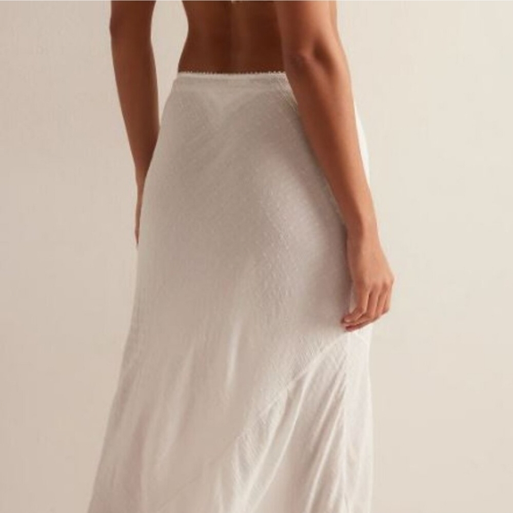 NWT Free People Sweet On You Bias Half Slip, Clean Ivory Sheer, Size Medium - Picture 4 of 10